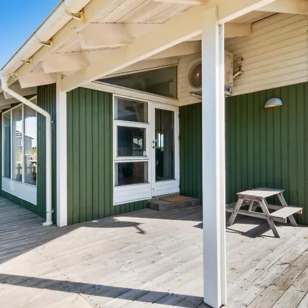 Lovely, Authentic 350 Meters From The Holiday home